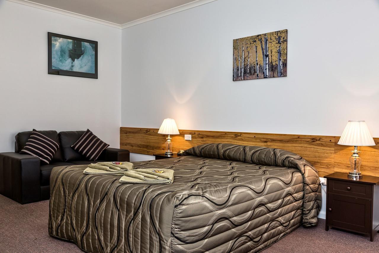Holbrook Town Centre Motor Inn Eksteriør billede